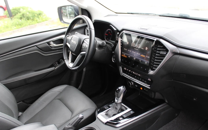 Isuzu D-Max cena 161900 przebieg: 24000, rok produkcji 2022 z Stronie Śląskie małe 211